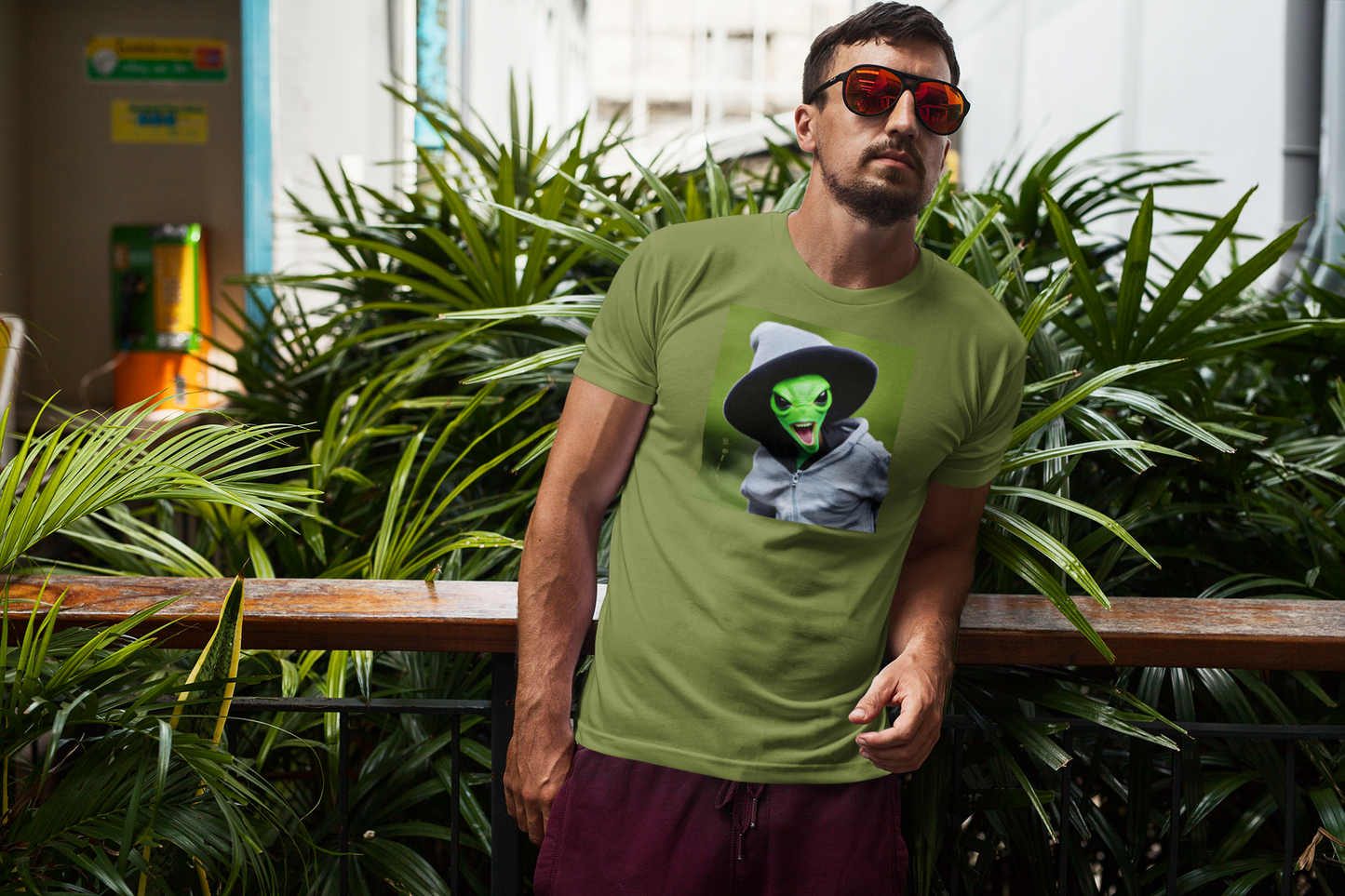 Realistic Alien Encounter - Unisex Jersey Tee