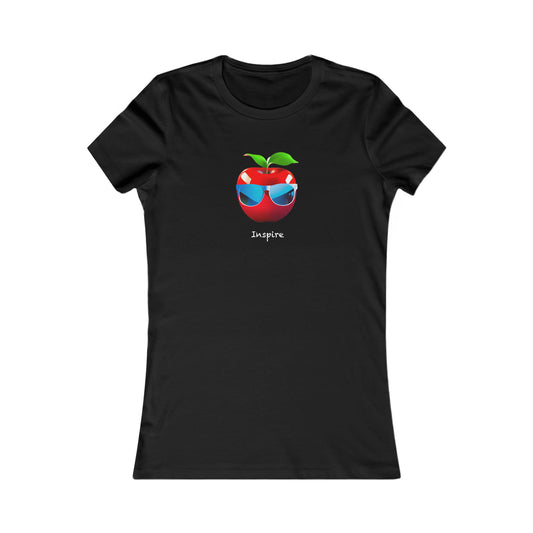 Chic Apple Women's Graphic Tee